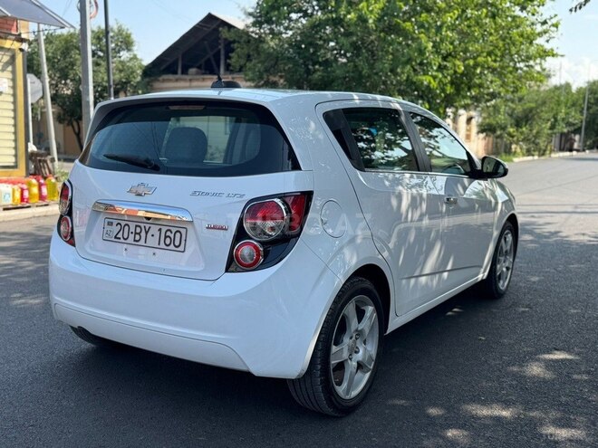 Chevrolet Sonic 2015, 181,856 km - 1.4 l - Gəncə