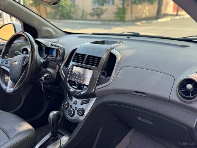 Chevrolet Sonic 2015, 181,856 km - 1.4 l - Gəncə