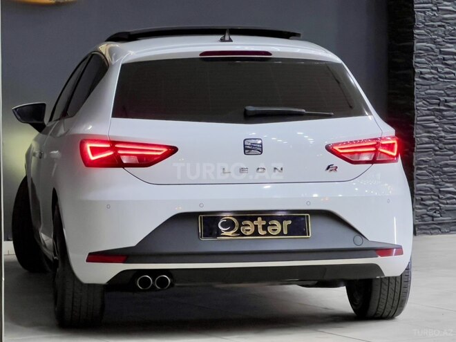 SEAT Leon-11