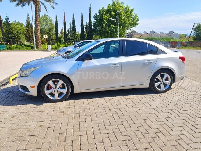 Chevrolet Cruze 2013, 260,000 km - 1.4 l - Astara