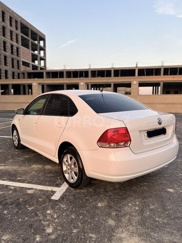 Volkswagen Polo 2012, 321,100 km - 1.6 l - Bakı