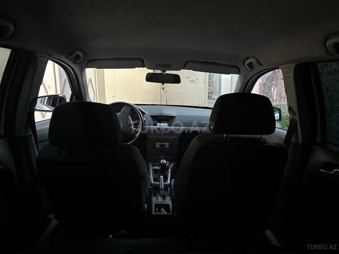 Opel Astra 2005, 240,000 km - 1.4 l - Gəncə