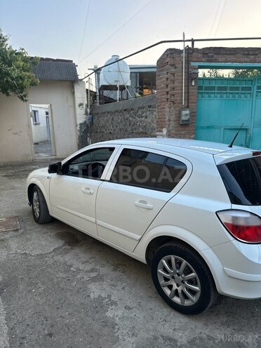 Opel Astra 2005, 240,000 km - 1.4 l - Gəncə