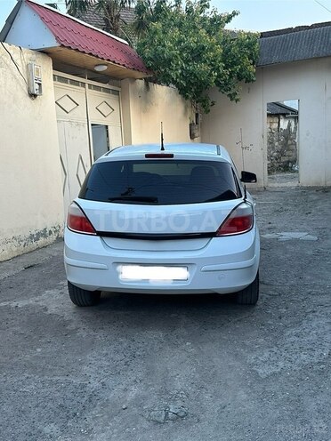 Opel Astra 2005, 240,000 km - 1.4 l - Gəncə