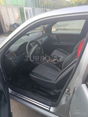 Mercedes E 220 d 2016, 825,143 km - 2.2 l - İmişli