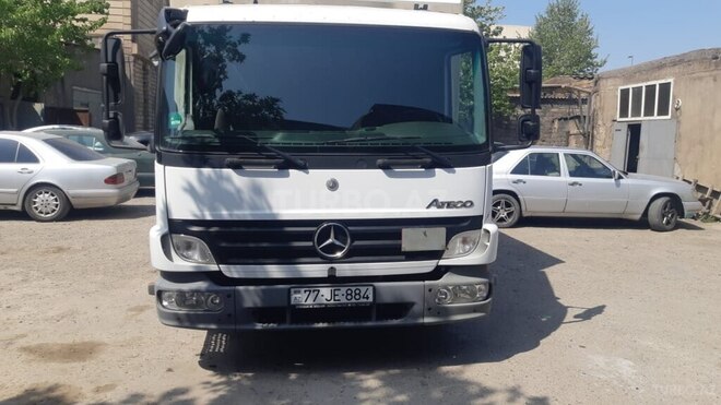 Mercedes Atego 818 2009, 250,000 km - 4.3 l - Bakı