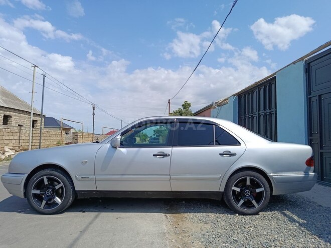 Mercedes E 200 1998, 450,000 km - 2.0 l - Bakı