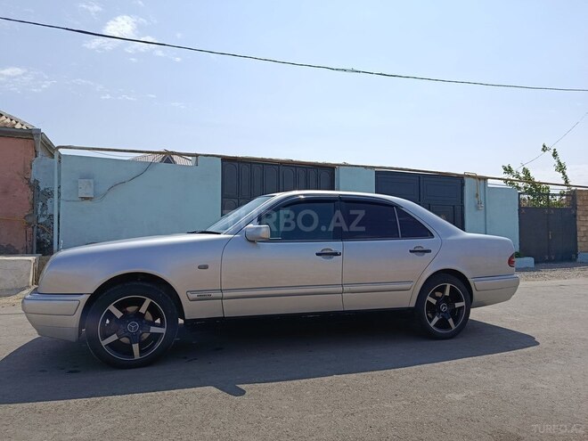 Mercedes E 200 1998, 450,000 km - 2.0 l - Bakı