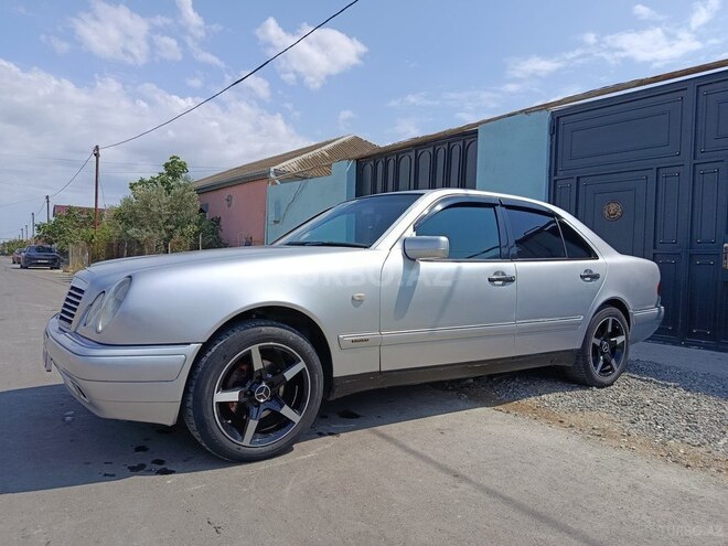 Mercedes E 200 1998, 450,000 km - 2.0 l - Bakı