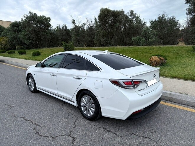 Hyundai Sonata-7