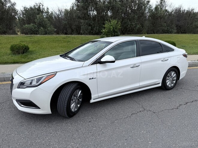 Hyundai Sonata-4