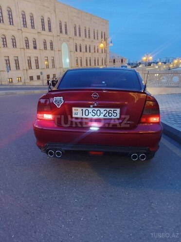Opel Vectra 1996, 180,000 km - 1.6 l - Bakı