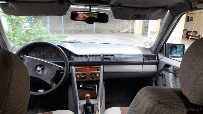Mercedes E 200 d 1990, 350,000 km - 2.0 l - Lənkəran