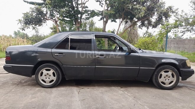 Mercedes E 200 d 1990, 350,000 km - 2.0 l - Lənkəran