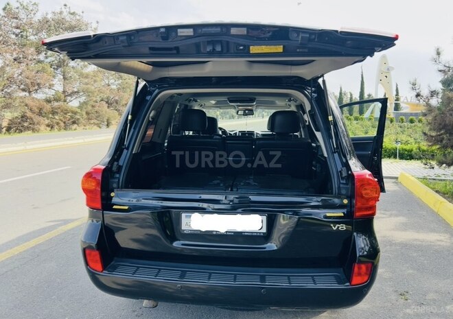 Toyota Land Cruiser 2012, 282,000 km - 4.6 l - Naftalan