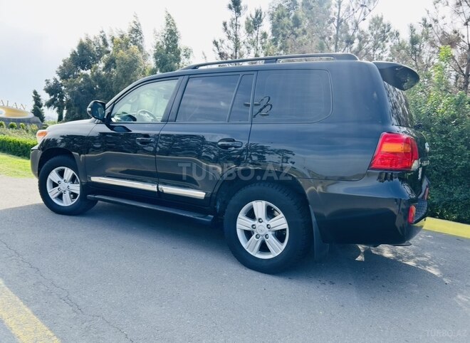 Toyota Land Cruiser 2012, 282,000 km - 4.6 l - Naftalan