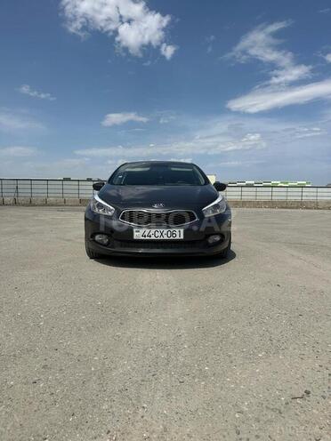 Kia Ceed 2014, 220,000 km - 1.6 l - Bakı
