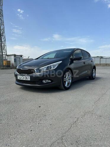 Kia Ceed 2014, 220,000 km - 1.6 l - Bakı