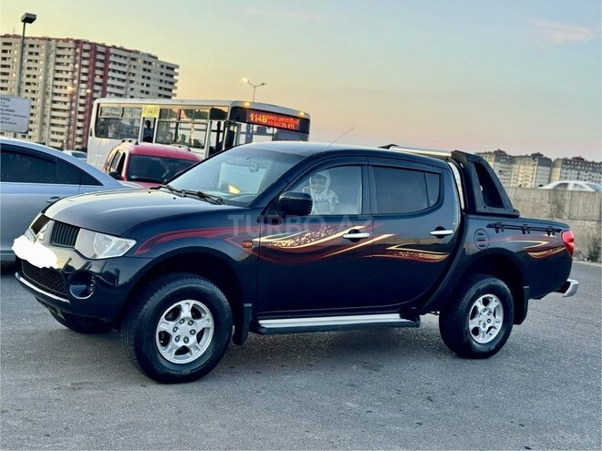 Mitsubishi L200 2008, 265,000 km - 2.5 l - Bakı