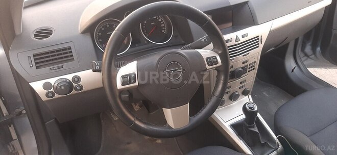 Opel Astra 2008, 270,000 km - 1.4 l - Gəncə