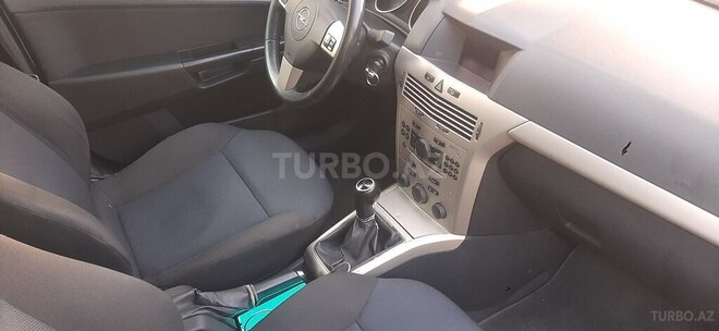 Opel Astra 2008, 270,000 km - 1.4 l - Gəncə
