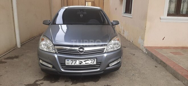 Opel Astra 2008, 270,000 km - 1.4 l - Gəncə