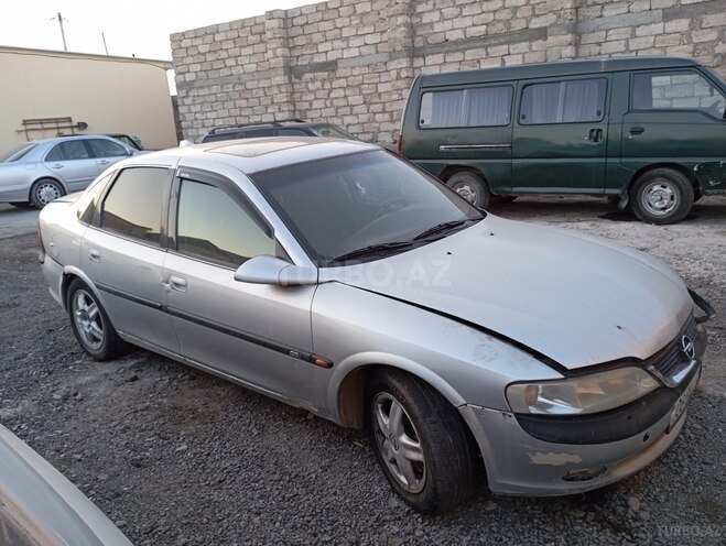 Opel Vectra 1998, 310,000 km - 1.8 l - Bakı