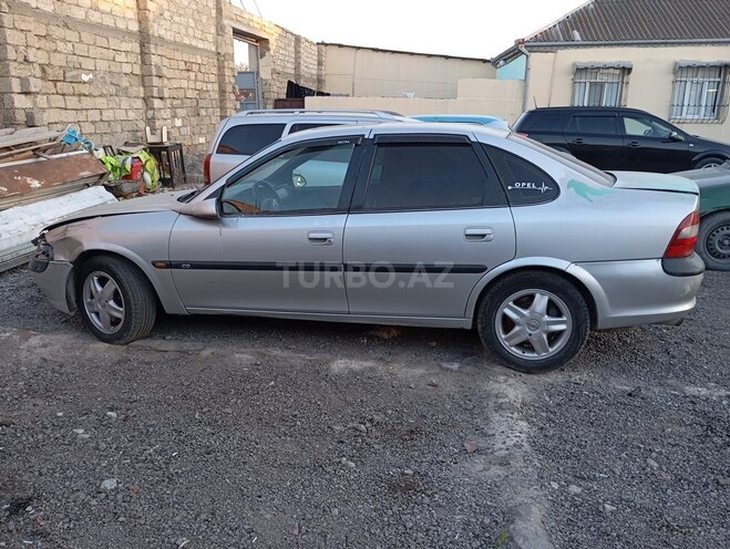 Opel Vectra 1998, 310,000 km - 1.8 l - Bakı