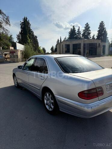 Mercedes E 220 d 2001, 350,000 km - 2.2 l - İmişli