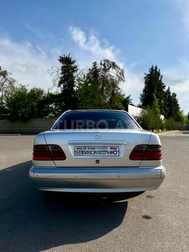 Mercedes E 220 d 2001, 350,000 km - 2.2 l - İmişli
