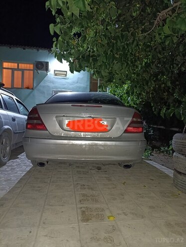 Mercedes E 270 2002, 370,000 km - 2.7 l - Şabran