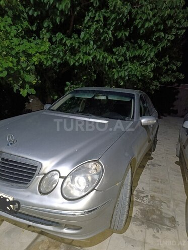 Mercedes E 270 2002, 370,000 km - 2.7 l - Şabran
