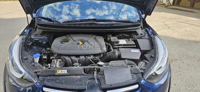 Hyundai Elantra 2015, 187,000 km - 1.8 л - Bakı