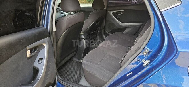 Hyundai Elantra 2015, 187,000 km - 1.8 л - Bakı