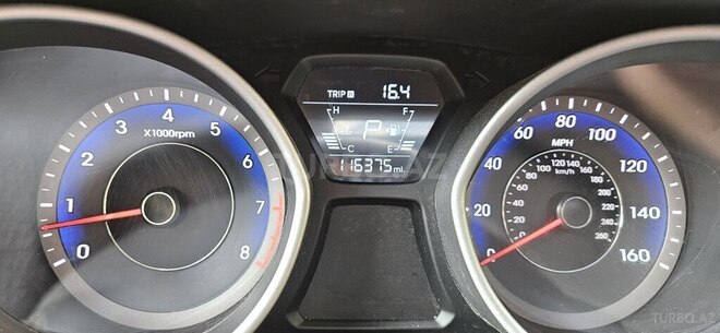 Hyundai Elantra 2015, 187,000 km - 1.8 л - Bakı