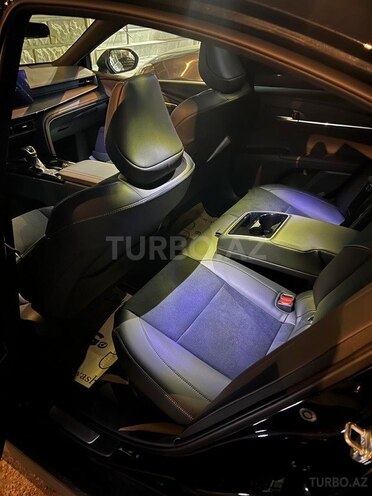 Toyota Camry-5