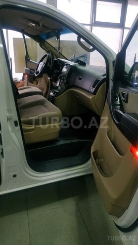 Hyundai H-1 2012, 250,000 km - 2.5 l - Bakı