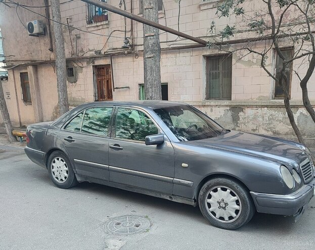 Mercedes E 300 d 1997, 593,000 km - 3.0 l - Bakı