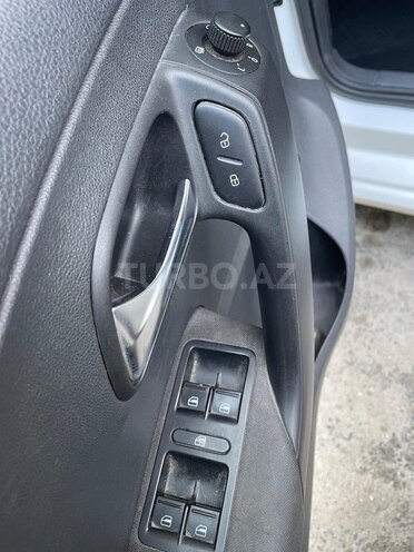 Volkswagen Polo 2019, 180,000 km - 1.6 l - Bakı