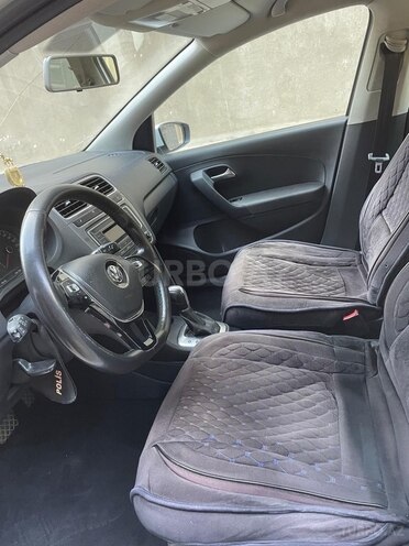 Volkswagen Polo 2019, 180,000 km - 1.6 l - Bakı