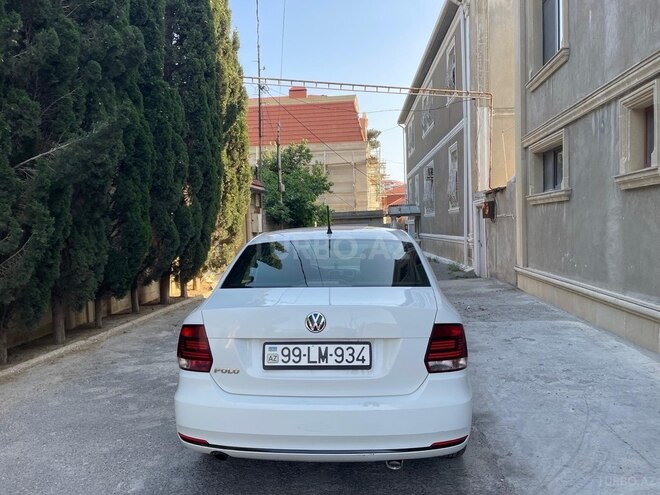 Volkswagen Polo 2019, 180,000 km - 1.6 l - Bakı