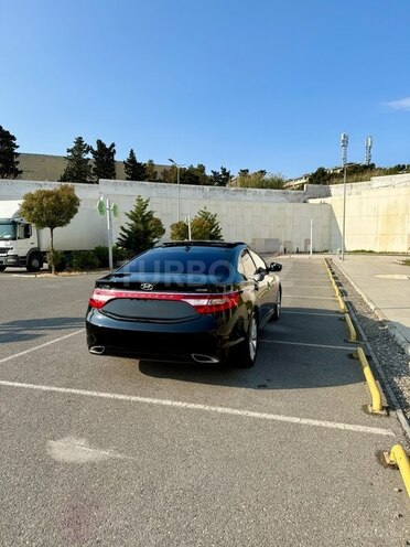 Hyundai Grandeur-5
