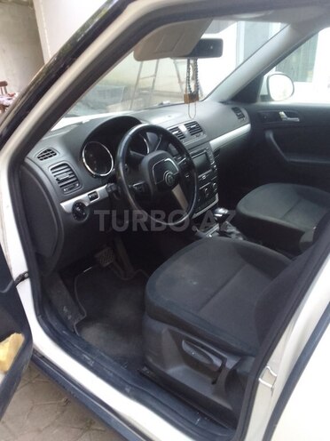 Skoda Yeti 2012, 205,000 km - 1.2 l - Bakı