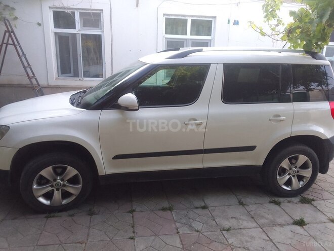 Skoda Yeti 2012, 205,000 km - 1.2 l - Bakı