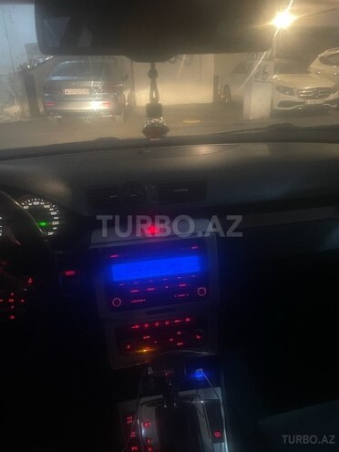 Volkswagen Passat 2009, 207,000 km - 1.8 л - Bakı