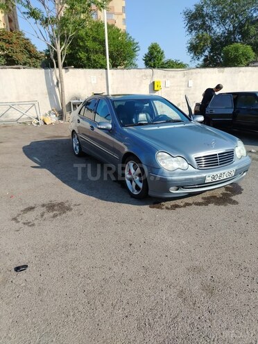 Mercedes C 180 2004, 274,000 km - 1.8 л - Bakı