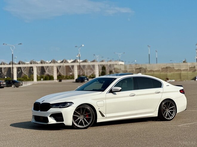 BMW 530e 2018, 92,000 km - 2.0 l - Bakı