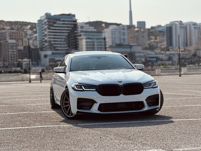 BMW 530e 2018, 92,000 km - 2.0 l - Bakı