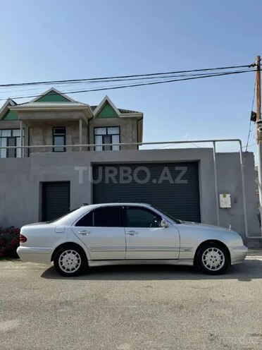Mercedes E 270 2000, 492,355 km - 2.7 l - Bakı