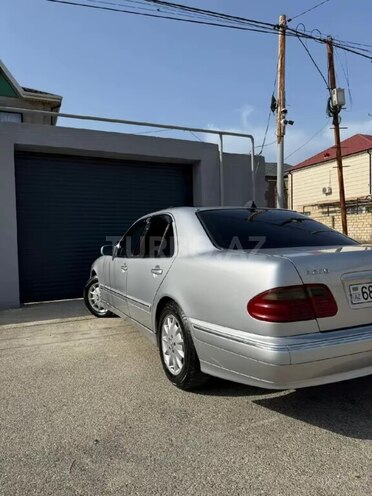 Mercedes E 270 2000, 492,355 km - 2.7 l - Bakı